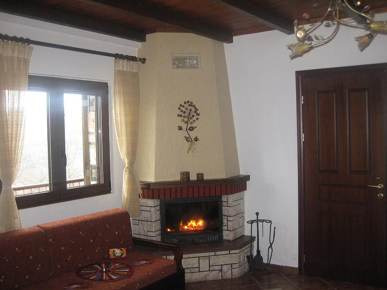 Guesthouse Moucha Экстерьер фото