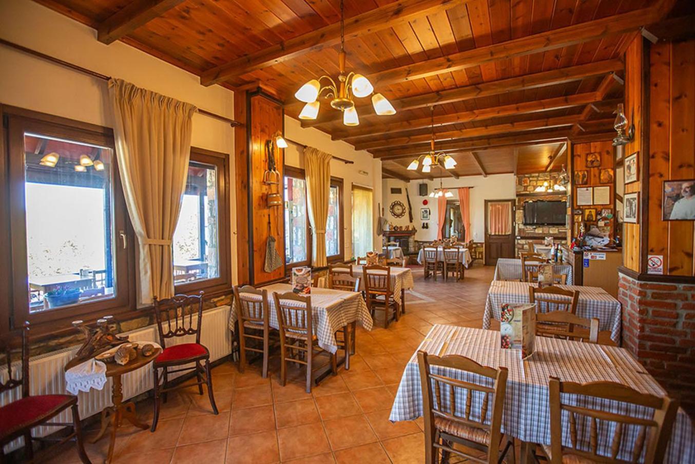 Guesthouse Moucha Экстерьер фото