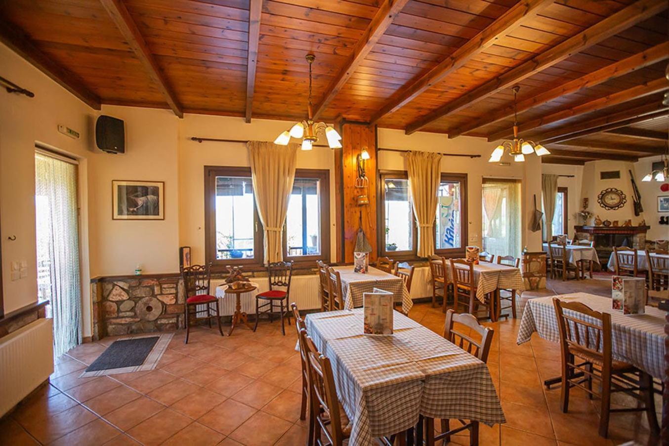 Guesthouse Moucha Экстерьер фото